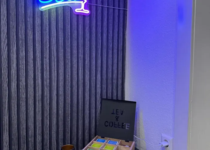 Regency Apartments - Traumhafte Zentrale 40M2 Wohnung Mit Kinoleinwand, Wifi Und Netflix