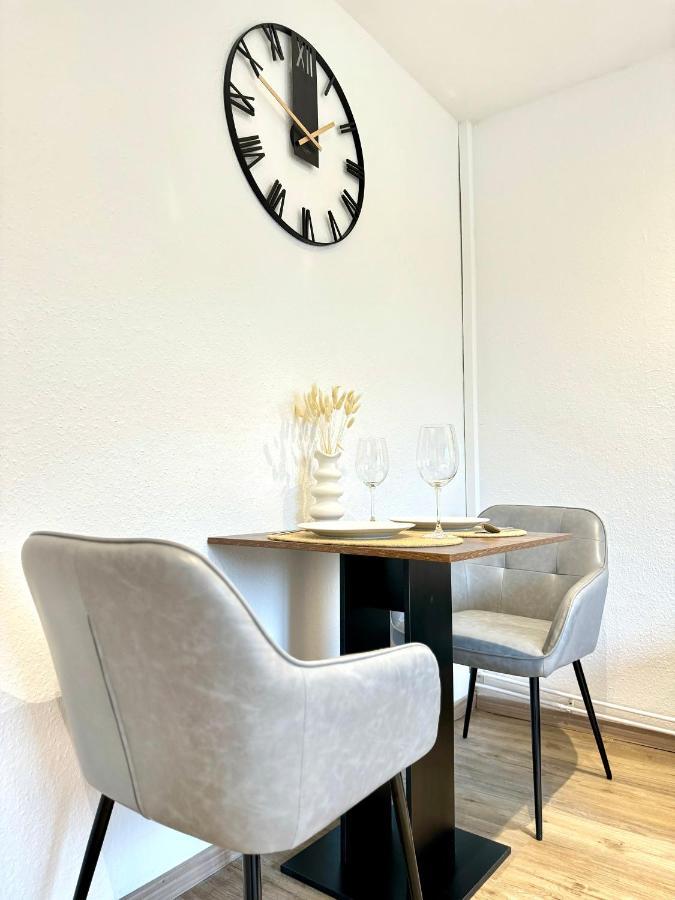 Regency - Traumhafte Zentrale 40m2 Mit Kinoleinwand, Wifi Und Netflix Hannover