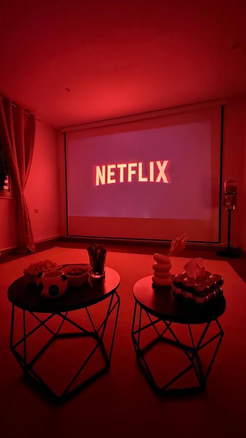 Regency - Traumhafte Zentrale 40m2 Mit Kinoleinwand, Wifi Und Netflix Apartment