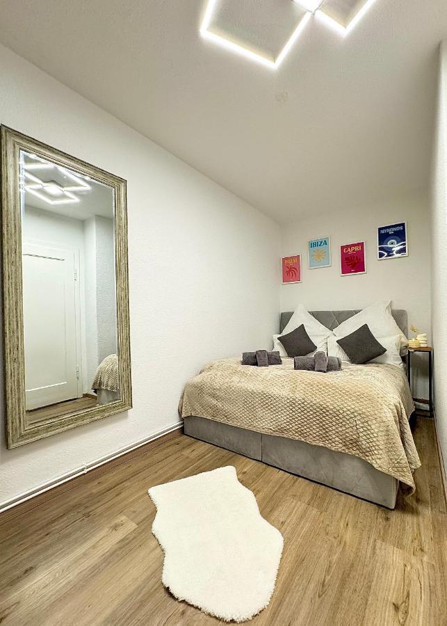 Regency - Traumhafte Zentrale 40m2 Mit Kinoleinwand, Wifi Und Netflix Apartment *